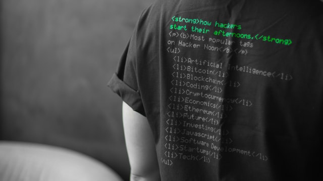 hacker-noon-t2fKRcKF3fw-unsplash
